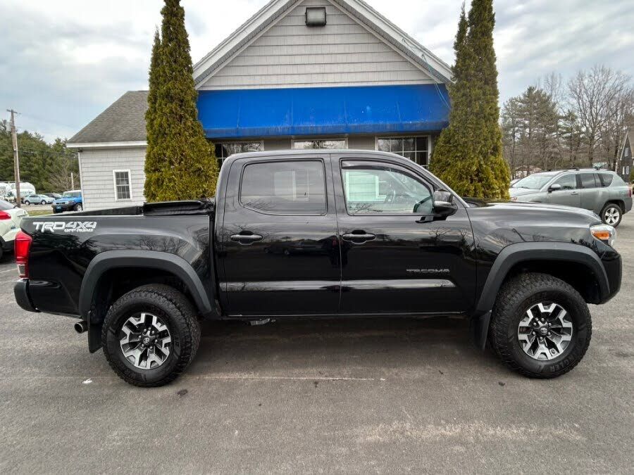 2016 TOYOTA Tacoma