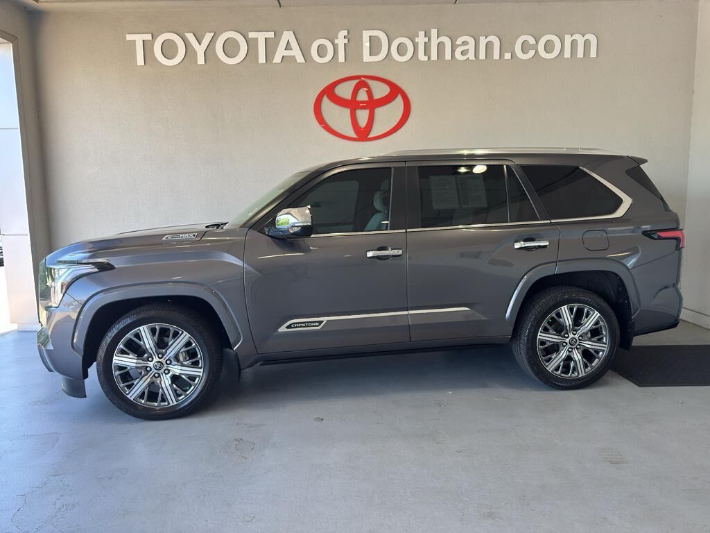 2024 TOYOTA Sequoia