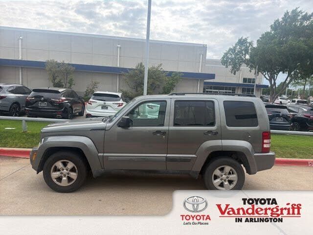 2012 JEEP Liberty