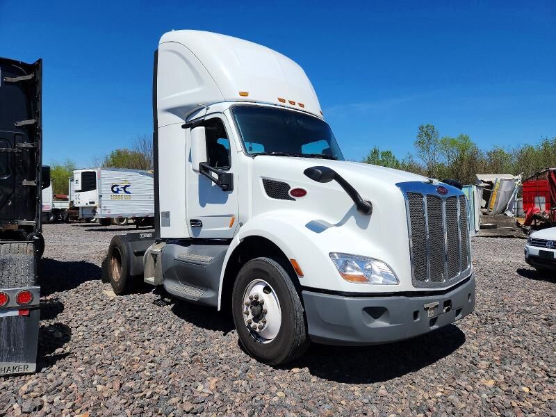 2018 PETERBILT 579