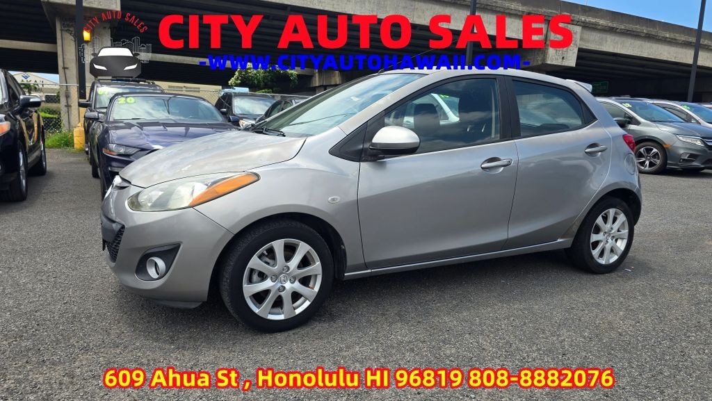 2012 MAZDA Mazda2