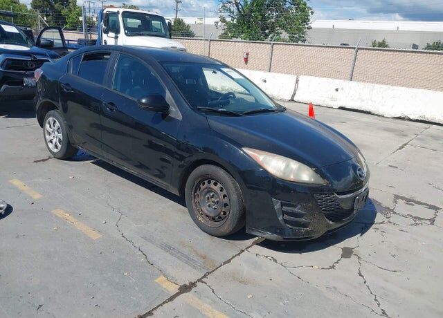 2010 MAZDA Mazda3