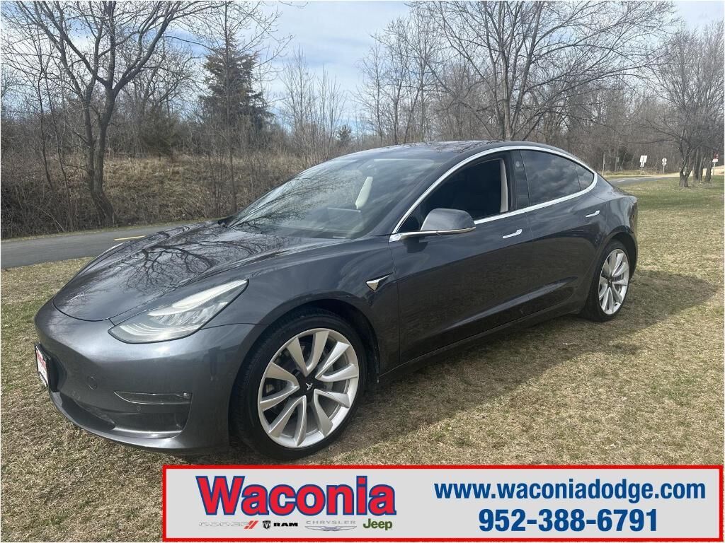 2018 TESLA Model 3