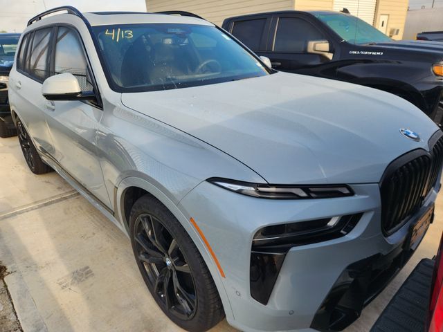 2026 BMW X7