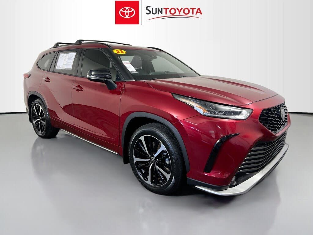2022 TOYOTA Highlander
