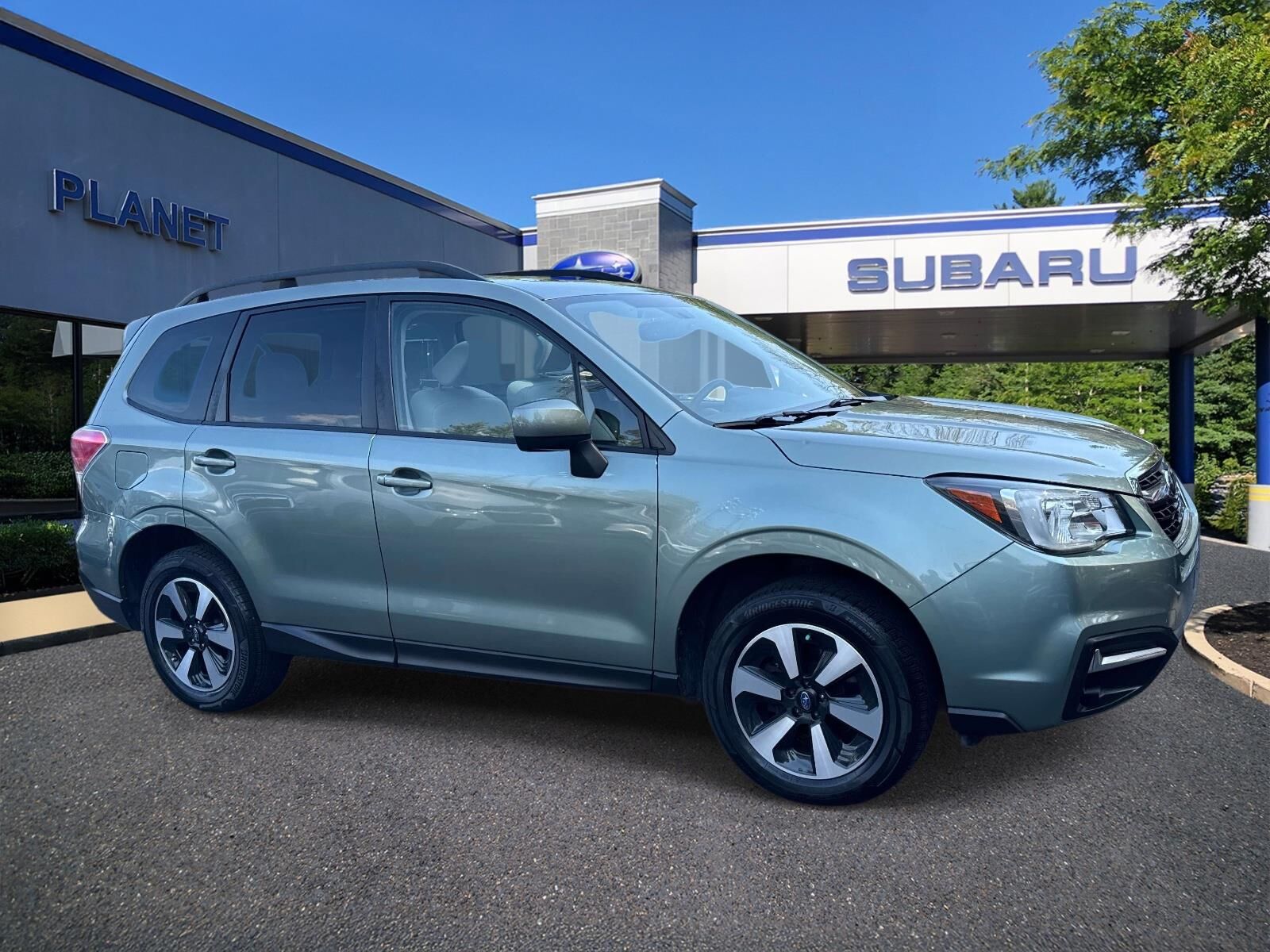 2017 SUBARU Forester