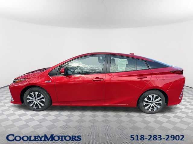 2022 TOYOTA Prius