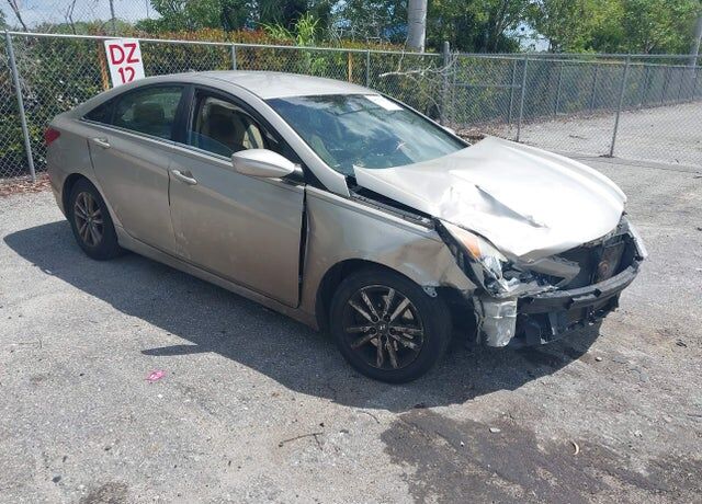 2011 HYUNDAI Sonata