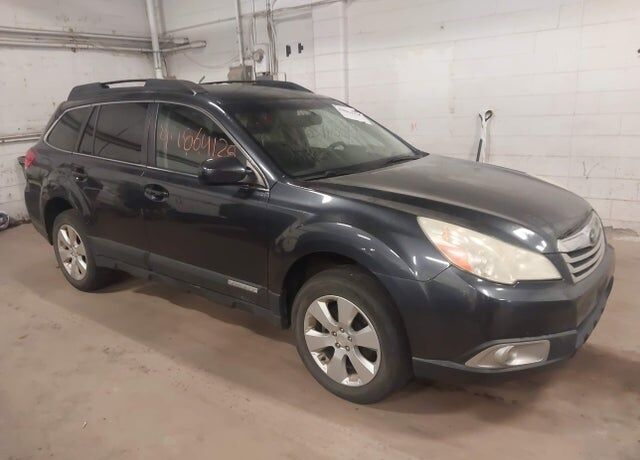 2010 SUBARU Outback