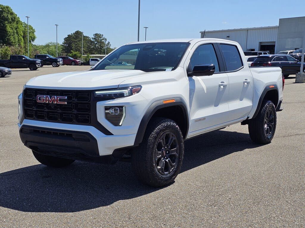 2025 GMC Canyon
