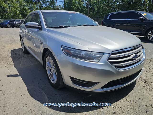 2016 FORD Taurus