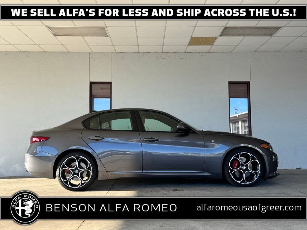 2022 ALFA ROMEO Giulia