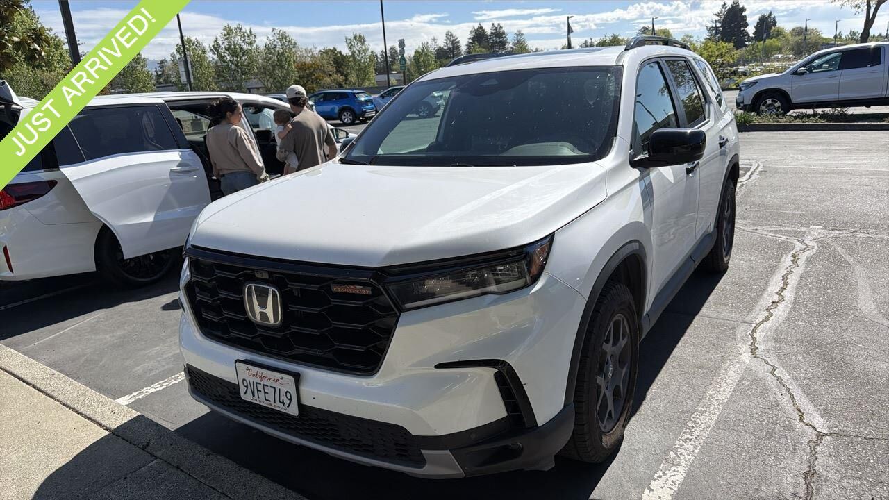 2025 HONDA Pilot
