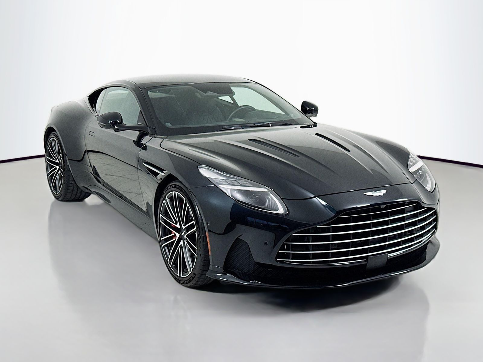 2024 ASTON MARTIN DB12