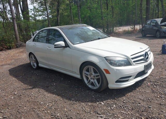 2011 MERCEDES-BENZ C-Class