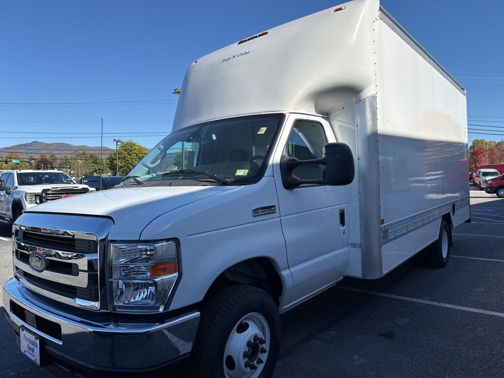 2026 FORD E-350