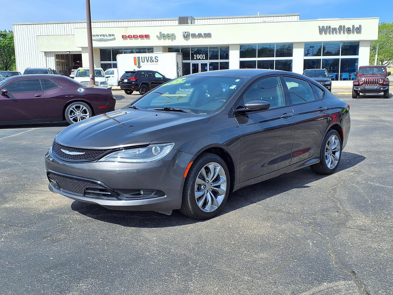2015 CHRYSLER 200