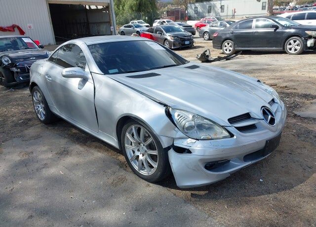 2005 MERCEDES-BENZ SLK-Class