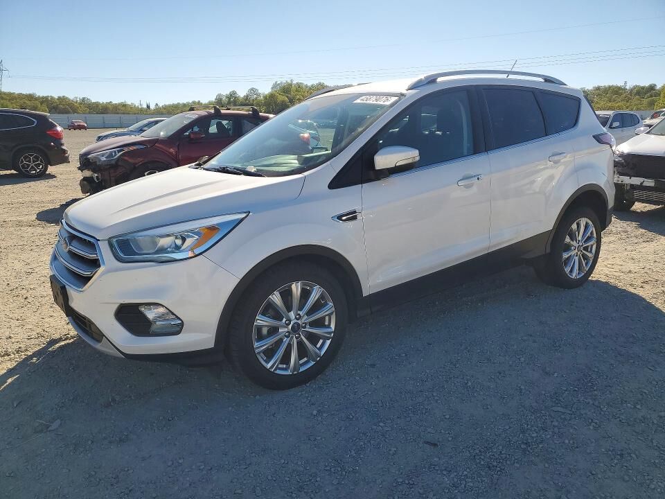 2017 FORD Escape