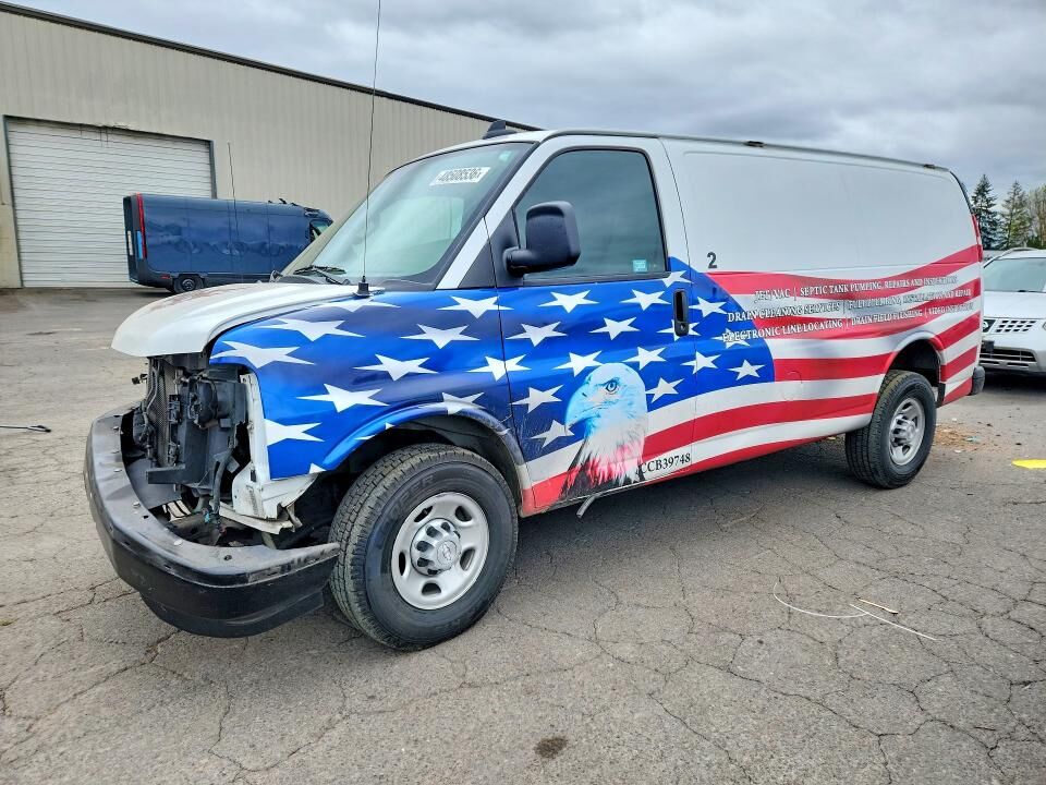 2017 CHEVROLET Express