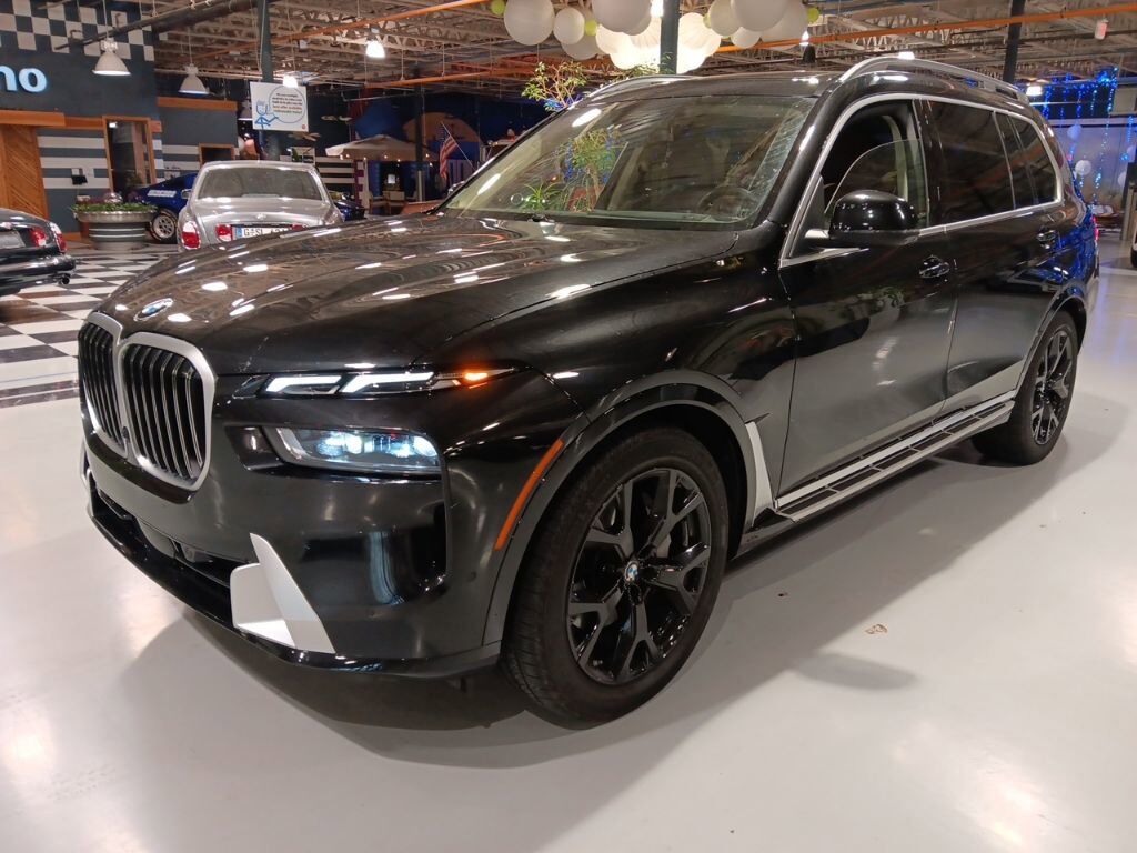 2024 BMW X7