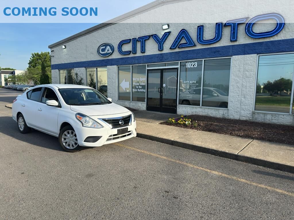 2017 NISSAN Versa