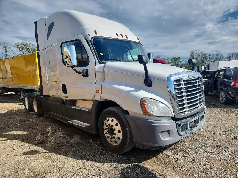 2016 FREIGHTLINER Cascadia