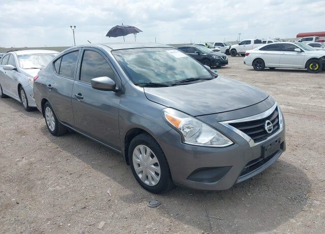 2018 NISSAN Versa