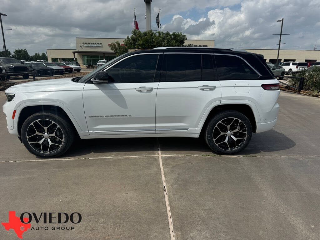 2022 JEEP Grand Cherokee