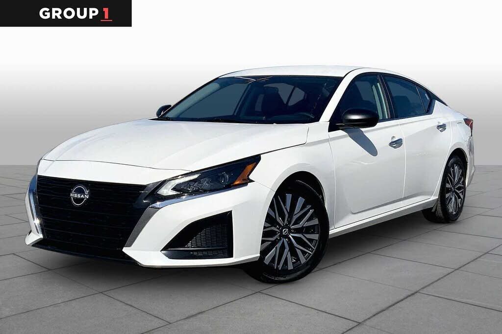 2025 NISSAN Altima