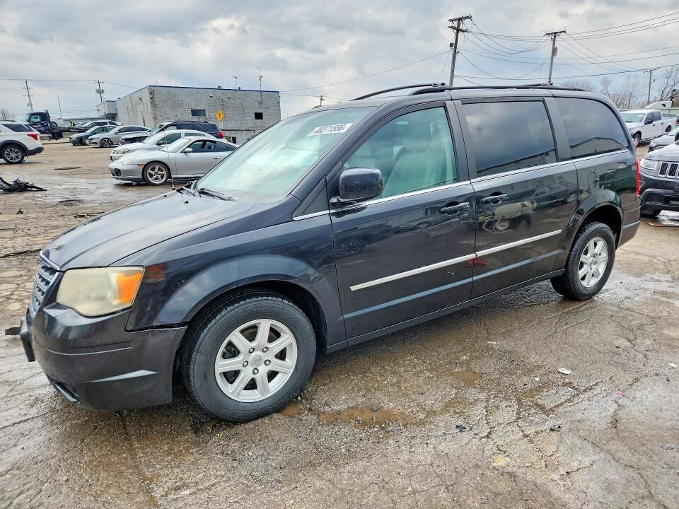 2010 CHRYSLER Town and Country