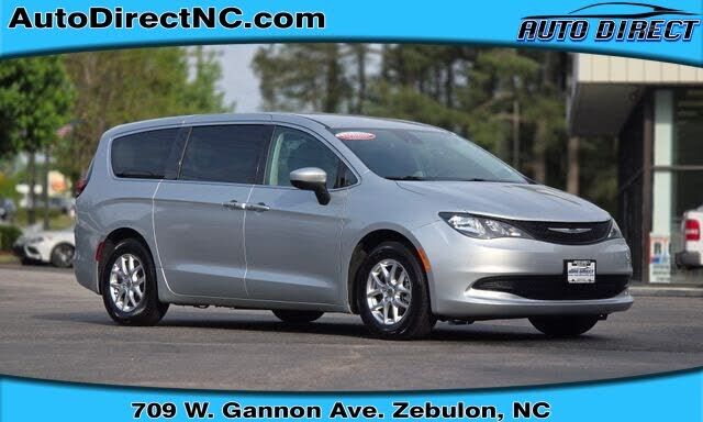 2023 CHRYSLER Voyager