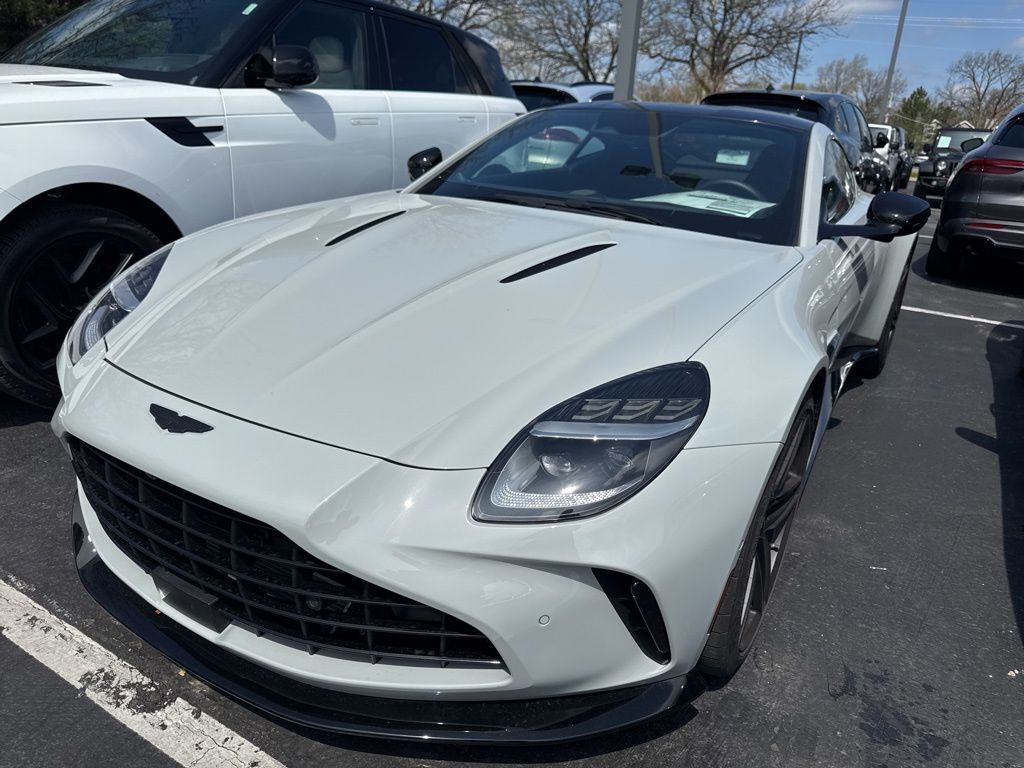 2025 ASTON MARTIN Vantage