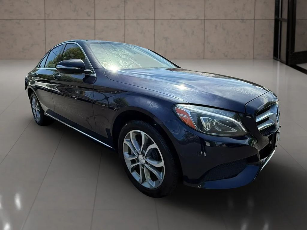 2015 MERCEDES-BENZ C-Class