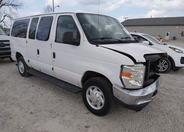 2009 FORD E-350