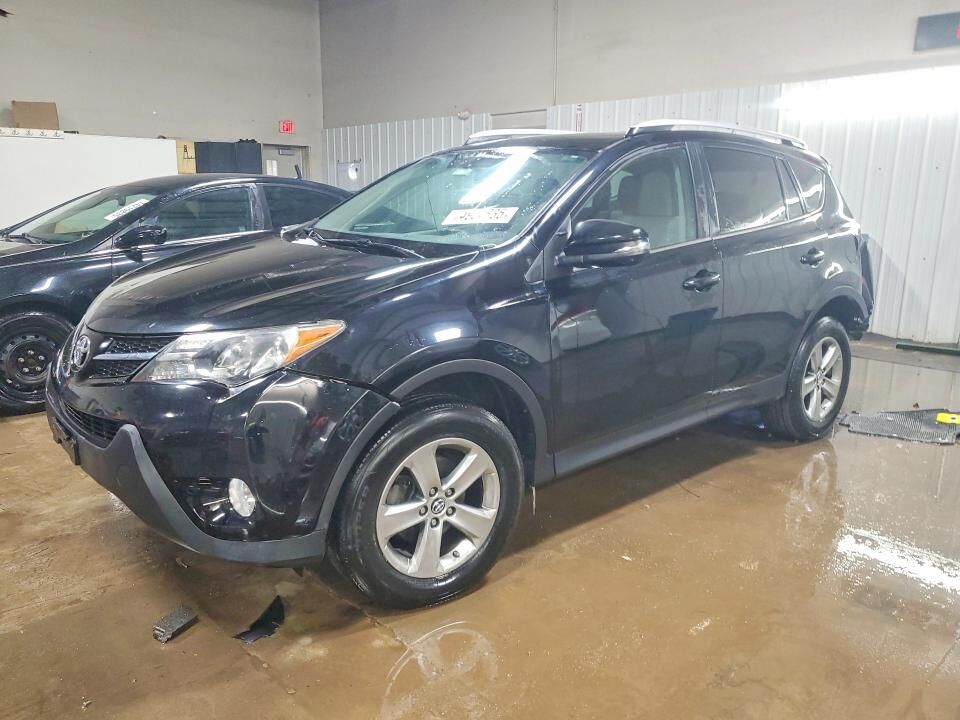 2015 TOYOTA RAV4