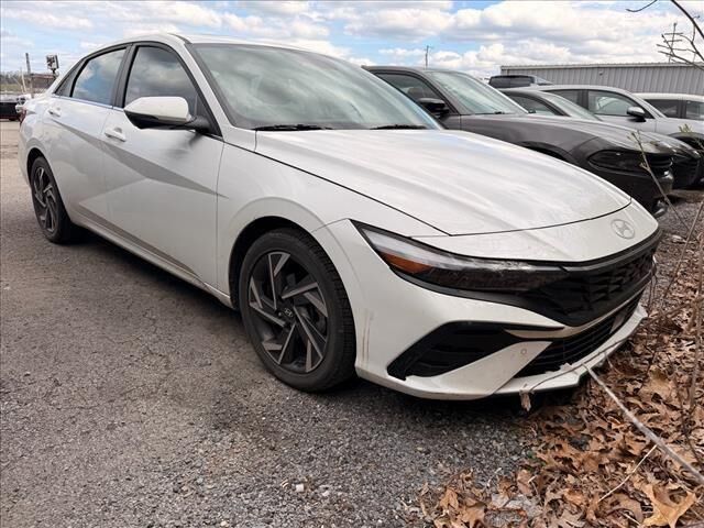 2024 HYUNDAI Elantra