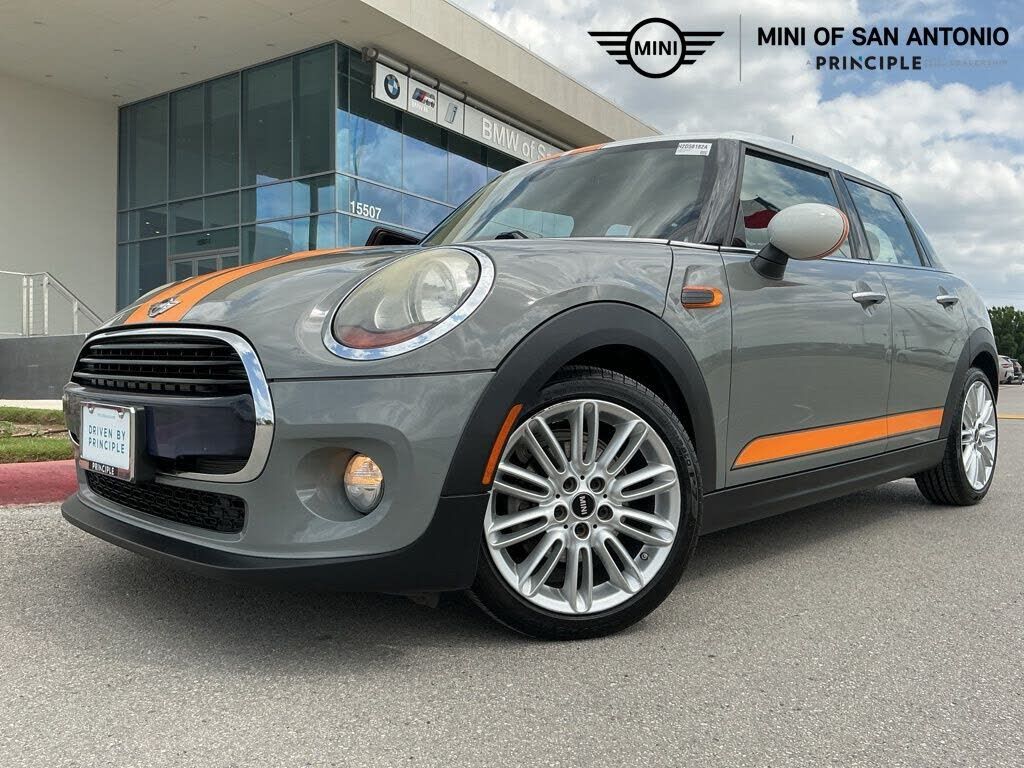 2017 MINI Cooper