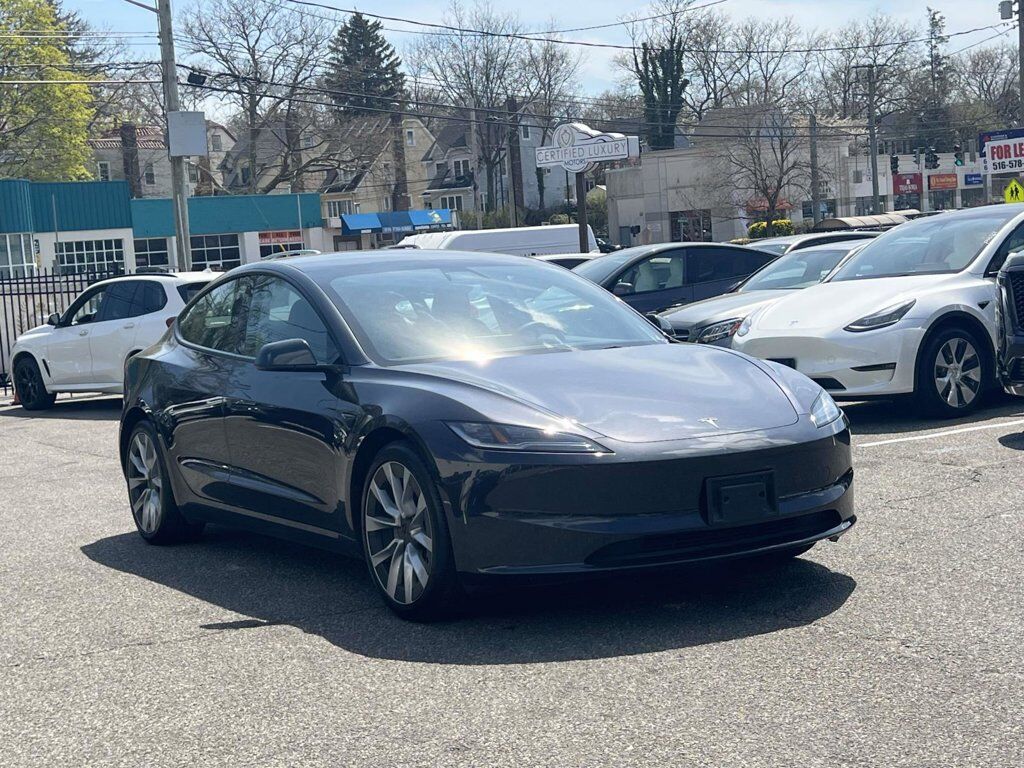 2024 TESLA Model 3