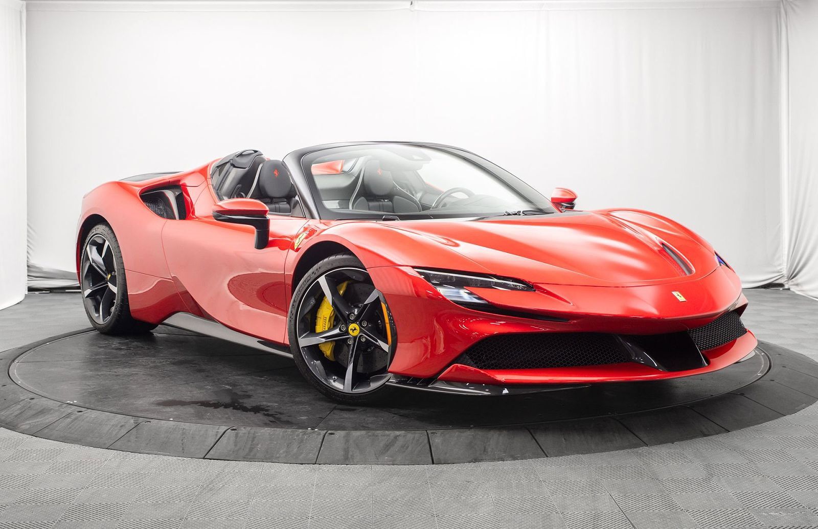 2022 FERRARI SF90 Spider