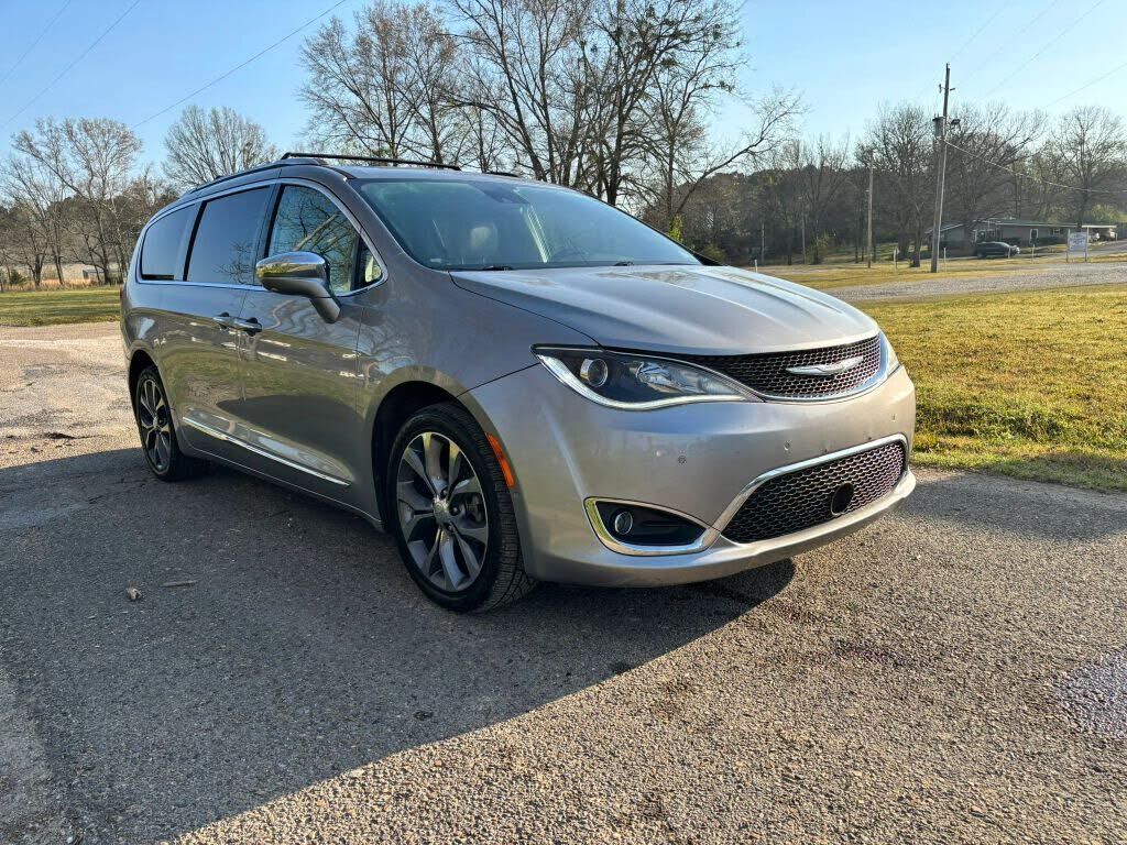 2017 CHRYSLER Pacifica