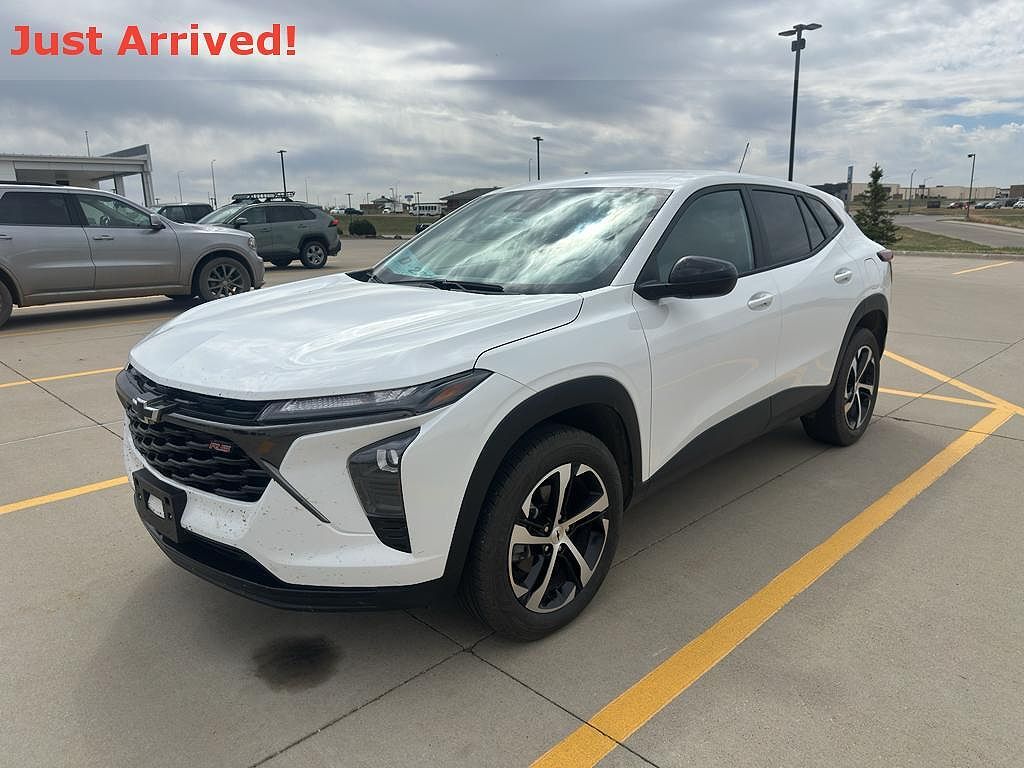 2024 CHEVROLET Trax