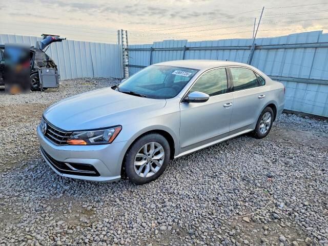 2016 VOLKSWAGEN Passat