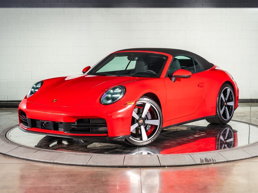 2025 PORSCHE 911