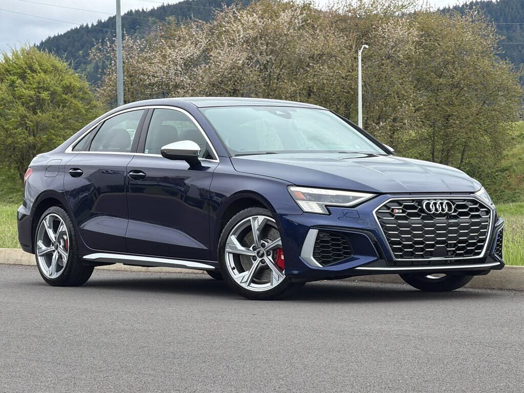 2022 AUDI S3