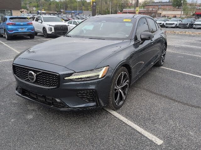 2023 VOLVO S60