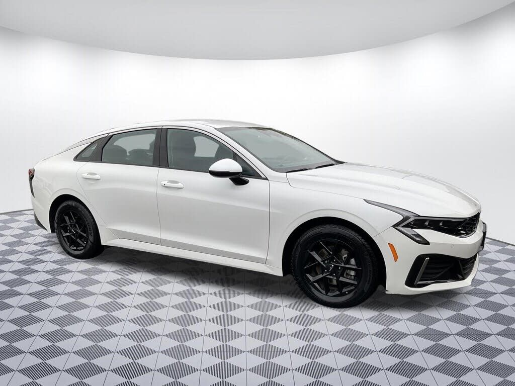 2025 KIA K5