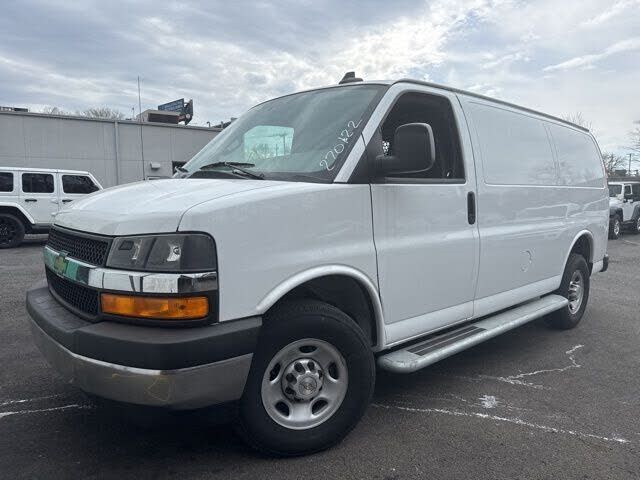 2024 CHEVROLET Express