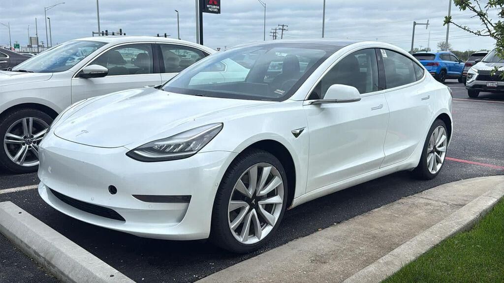 2020 TESLA Model 3