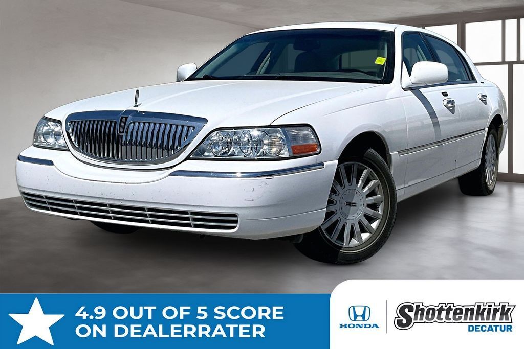 2005 LINCOLN Town Car